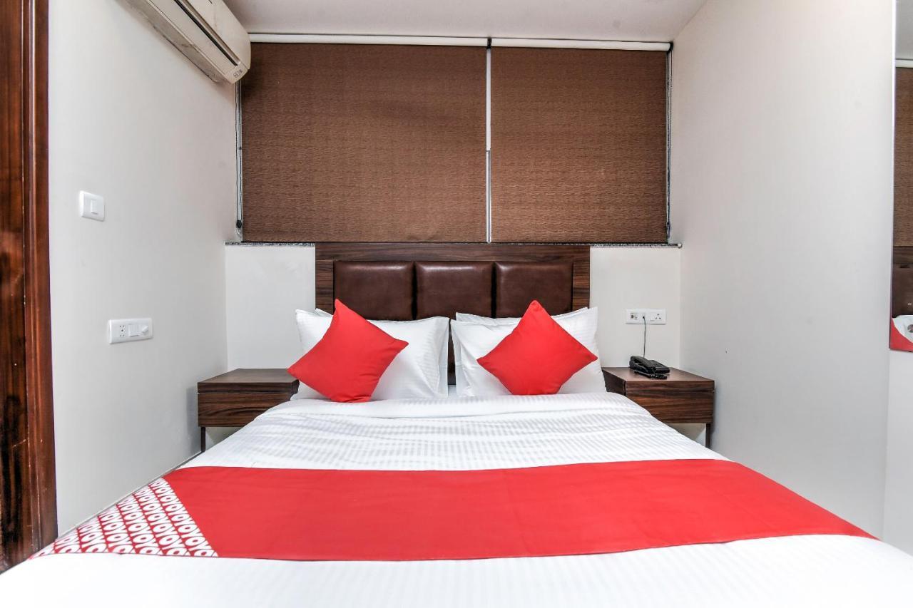 OYO 79434 Hotel Green Villa Nagpur Buitenkant foto